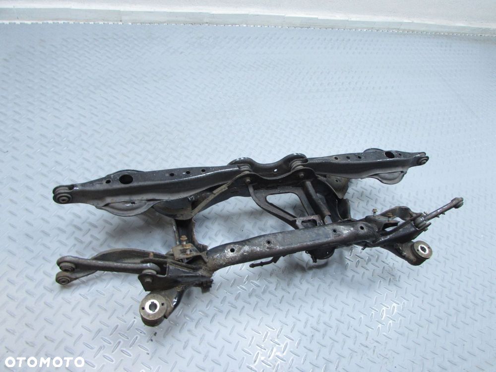 VOLVO S60 II V60 10-18 WOZEK LAWA BELKA KOLYSKA ZAWIESZENIA TYL - 14