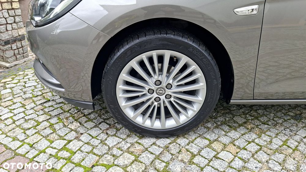 Opel Astra 1.4 Turbo Business - 20
