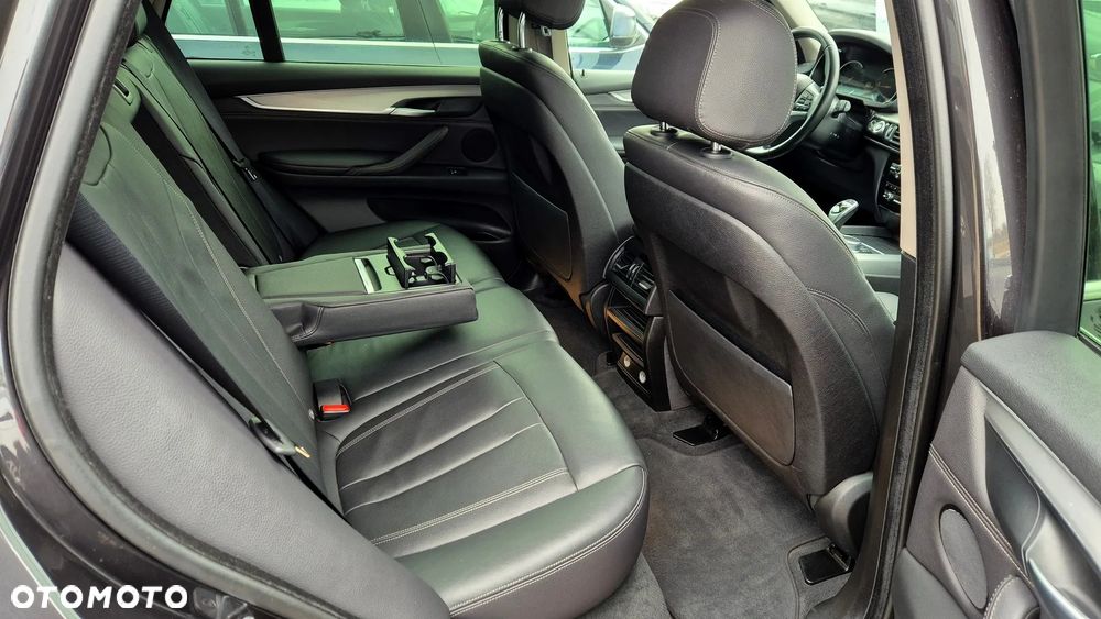 BMW X5 xDrive25d - 18