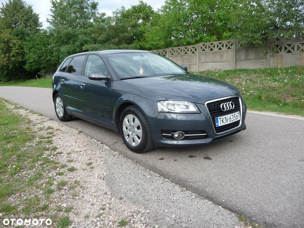 Audi A3 Sportback 1.6 TDI Ambiente - 3