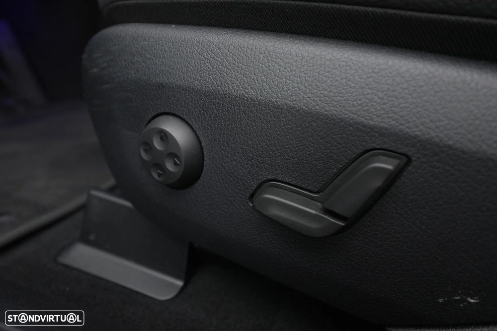 Mercedes-Benz EQE 300 Electric Art - 28