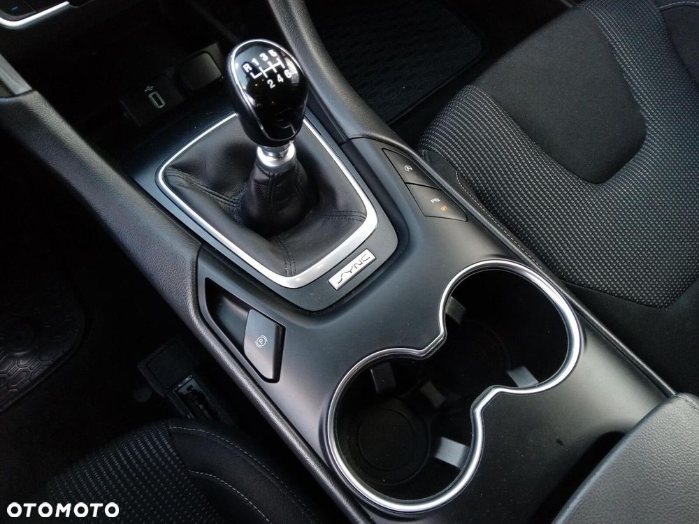 Ford Mondeo - 24
