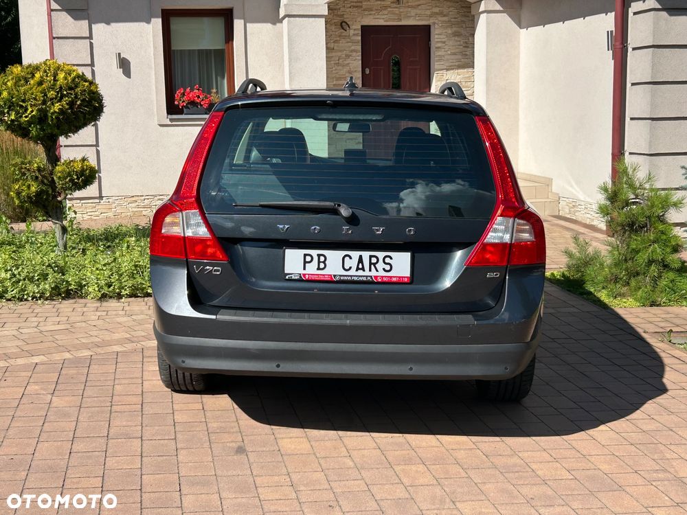Volvo V70 2.0 Momentum - 8