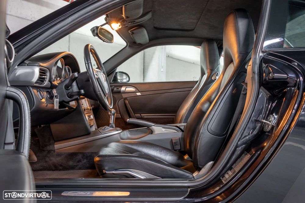 Porsche 911 (997) Carrera S - 10
