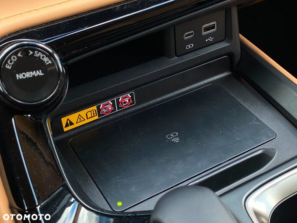 Lexus NX 350h Prestige AWD - 31