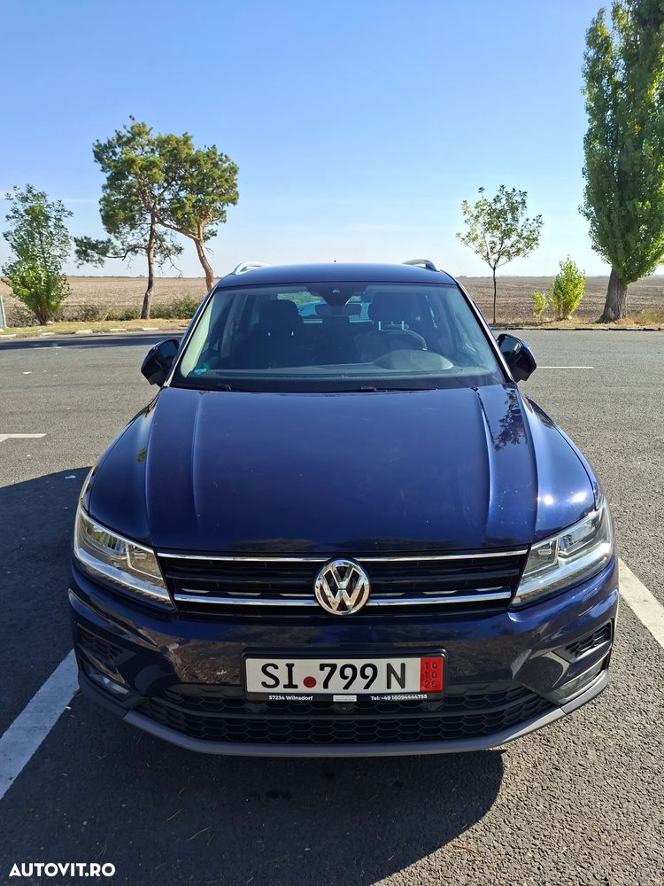 Volkswagen Tiguan - 1
