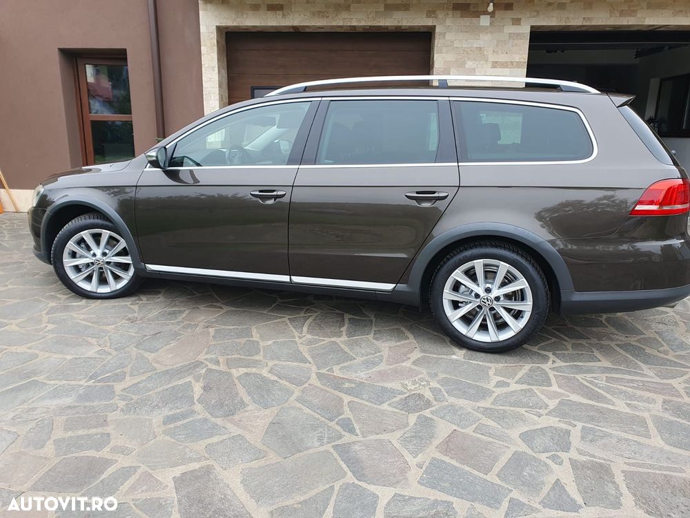 Volkswagen Passat Alltrack 2.0 TDI 4Motion DSG BlueMotion Tec - 9