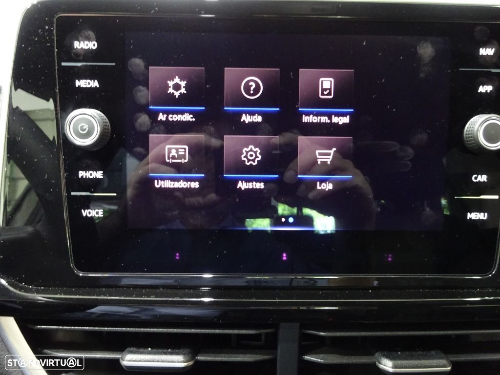 VW T-Roc 2.0 TDI R-Line DSG - 19