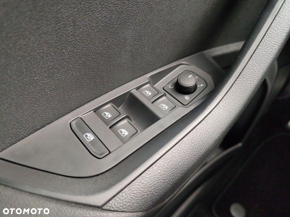 Skoda Karoq 1.5 TSI ACT Sportline DSG - 18