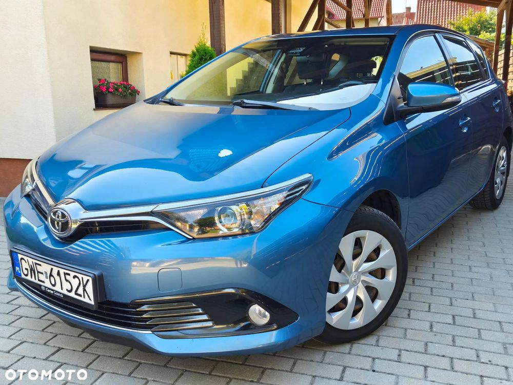 Toyota Auris 1.6 Premium - 1