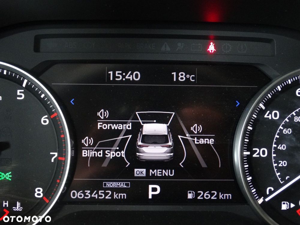 Mitsubishi Outlander - 16