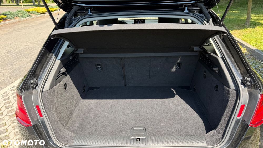 Audi A3 Sportback - 16