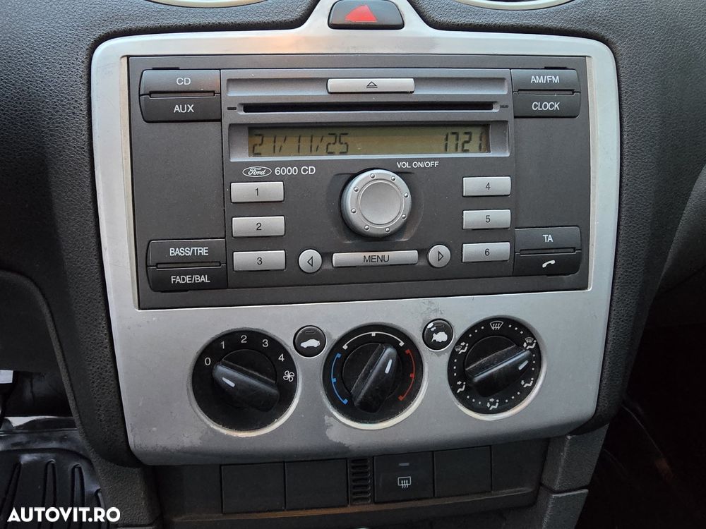 Ford Focus 1.6 TDCi Ambiente - 12