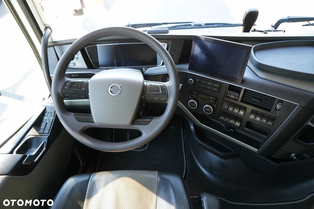 Volvo FH 500 / KLIMATYZACJA POSTOJOWA / I-SHIFT / ALUFELGI / EURO 6 - 28