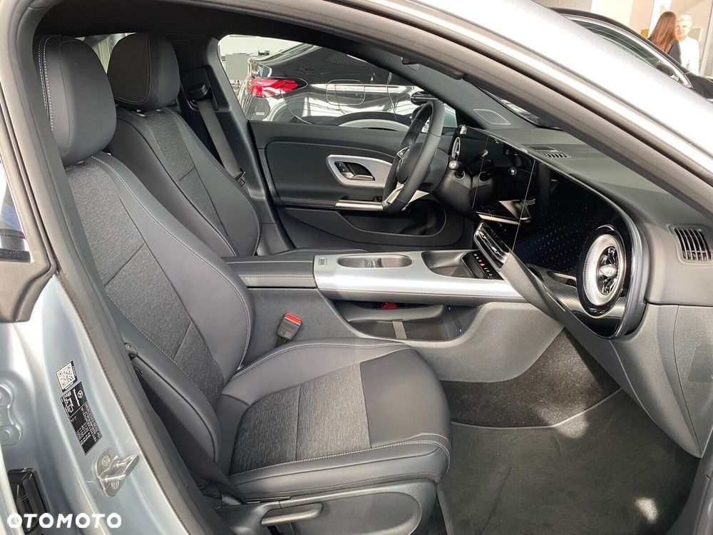 Mercedes-Benz CLA - 22
