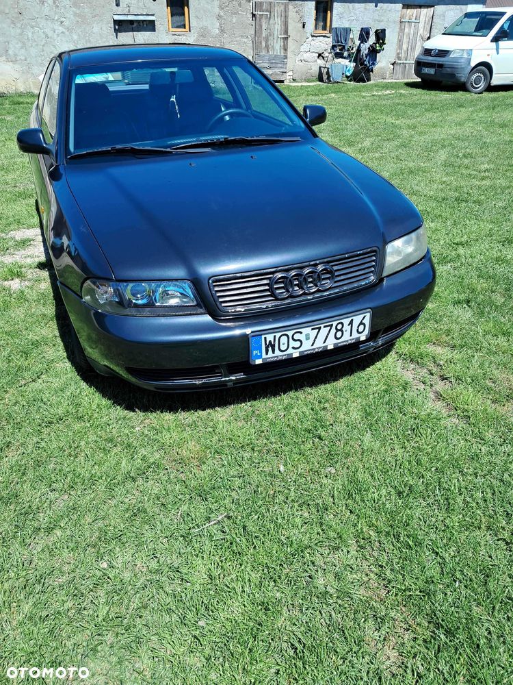 Audi A4 Avant - 1