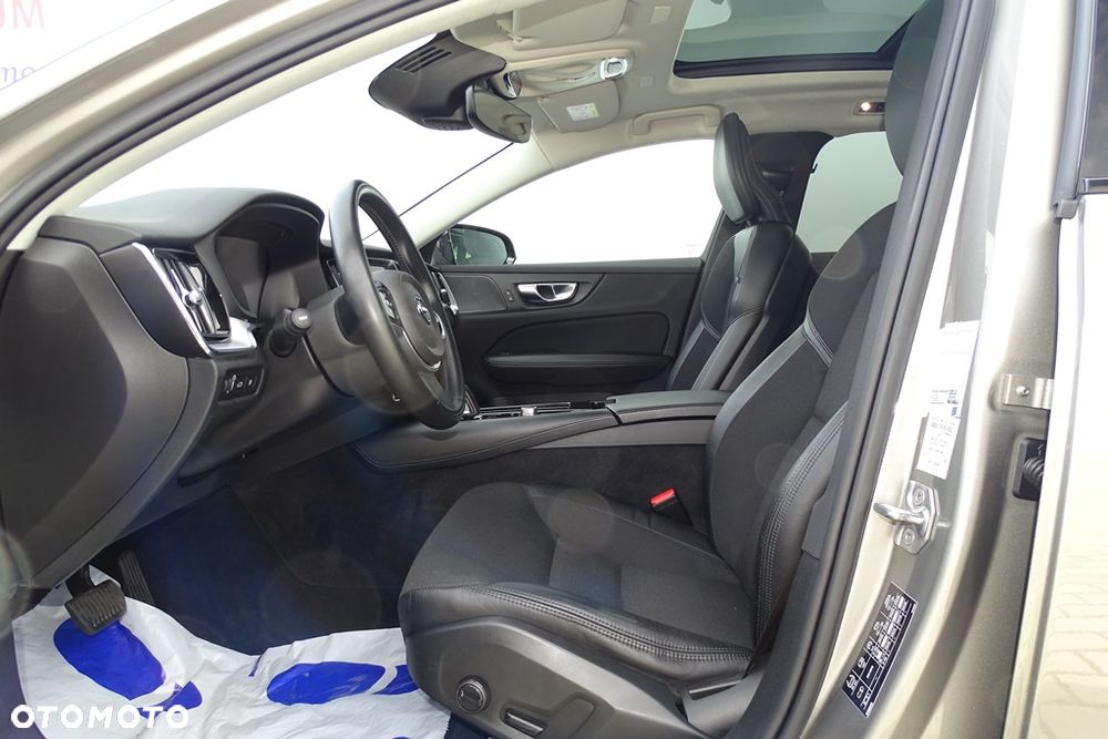 Volvo V60 T6 AWD Twin Engine Geartronic R-Design - 18
