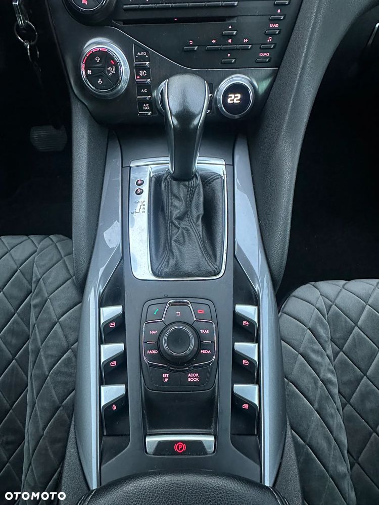 Citroën DS5 THP 155 SoChic - 21