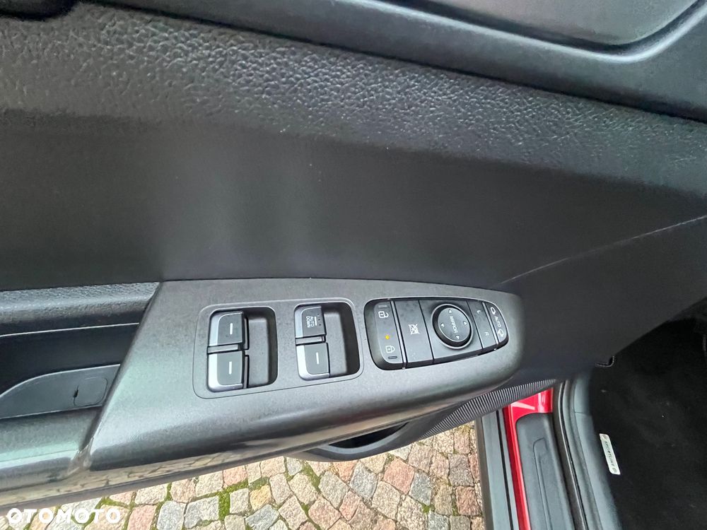 Kia Sportage 1.6 GDI M 2WD - 24