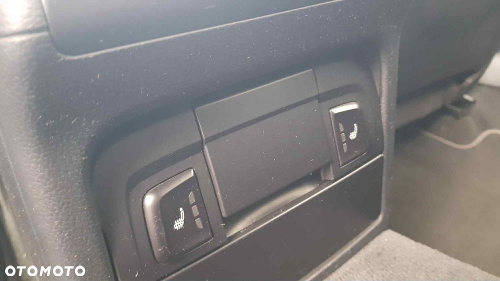 Audi A4 Avant 2.0 TDI Quattro - 9