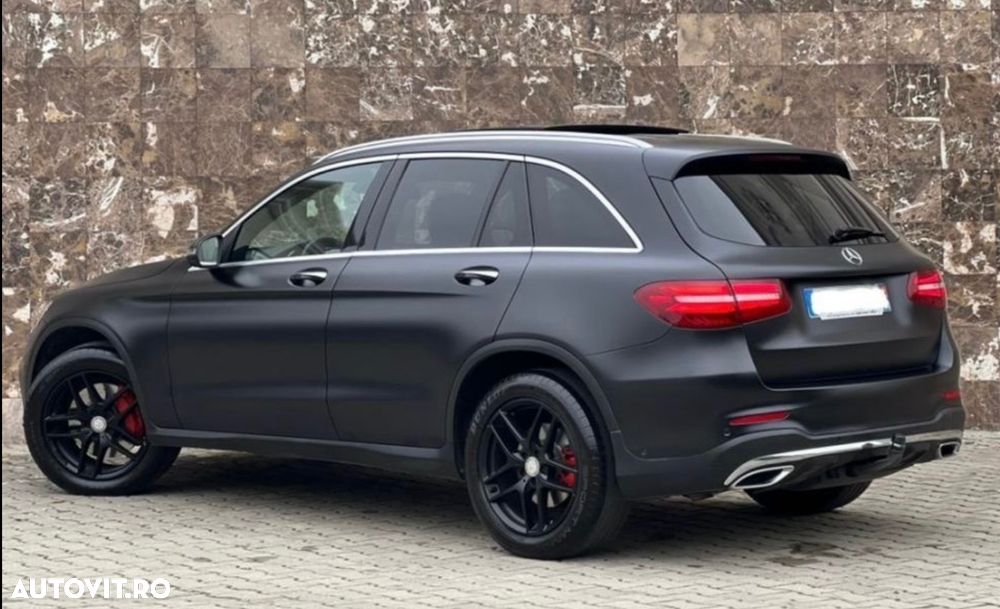 Mercedes-Benz GLC 250 d 4MATIC - 35