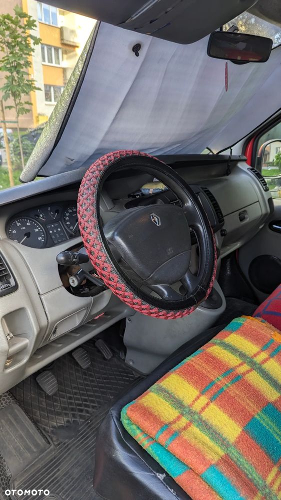 Renault Trafic - 15
