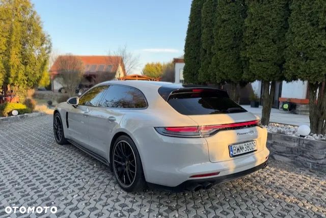Porsche Panamera GTS - 12