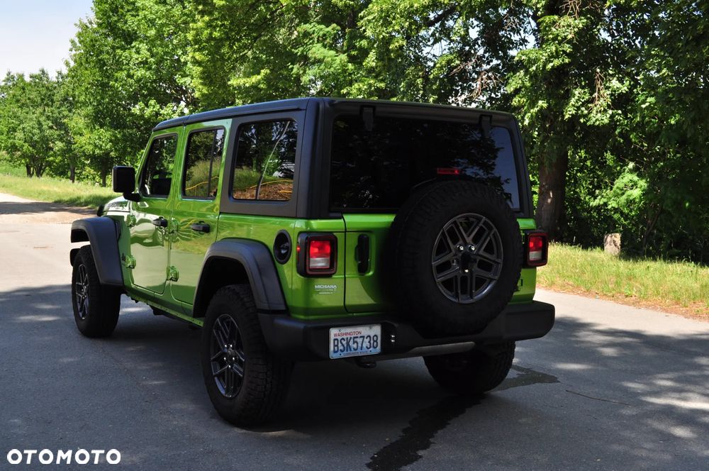 Jeep Wrangler - 13