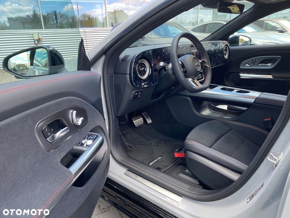 Mercedes-Benz CLA - 8