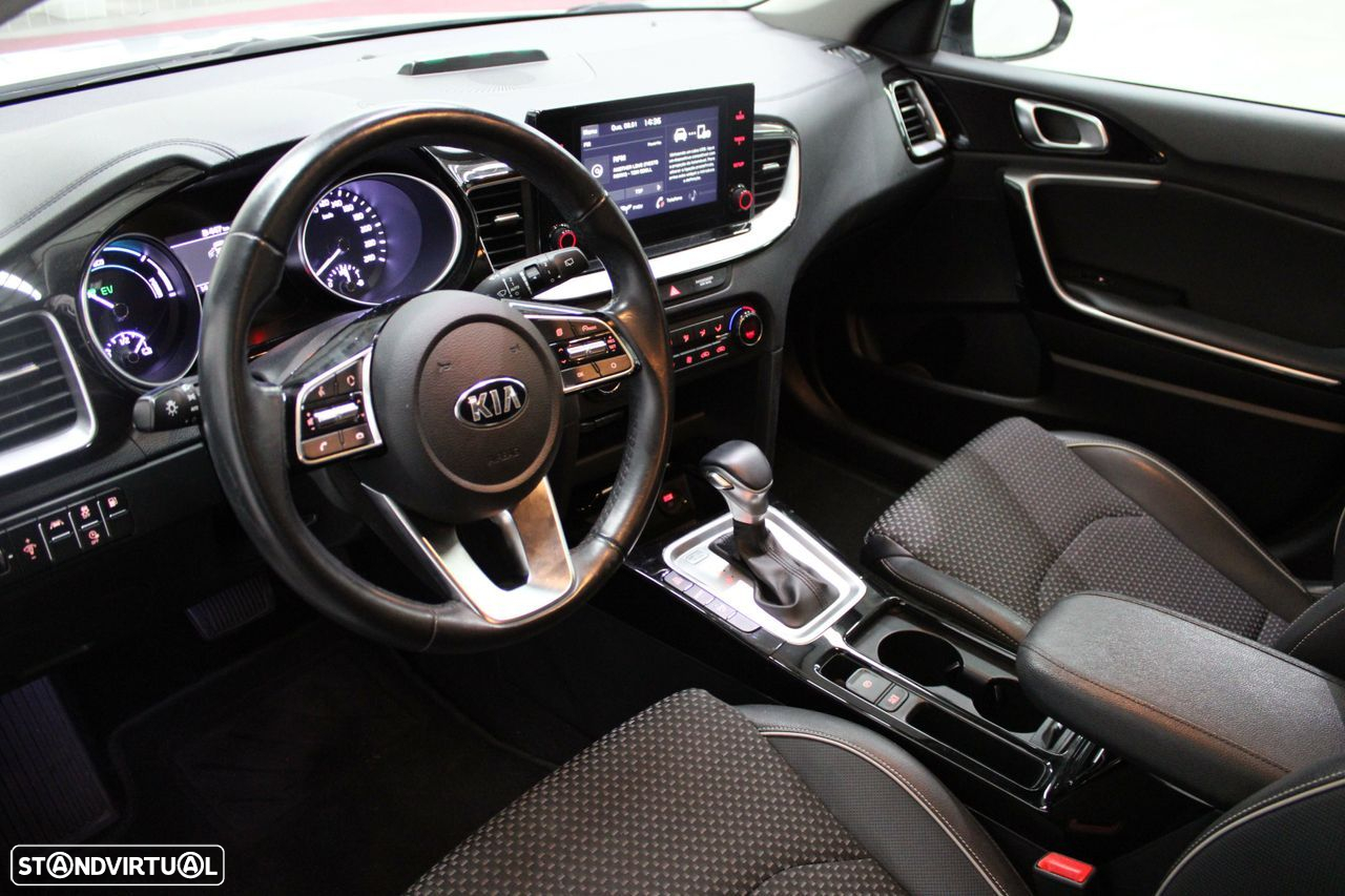 Kia Ceed SW 1.6 GDi PHEV Tech 6DCT - 13
