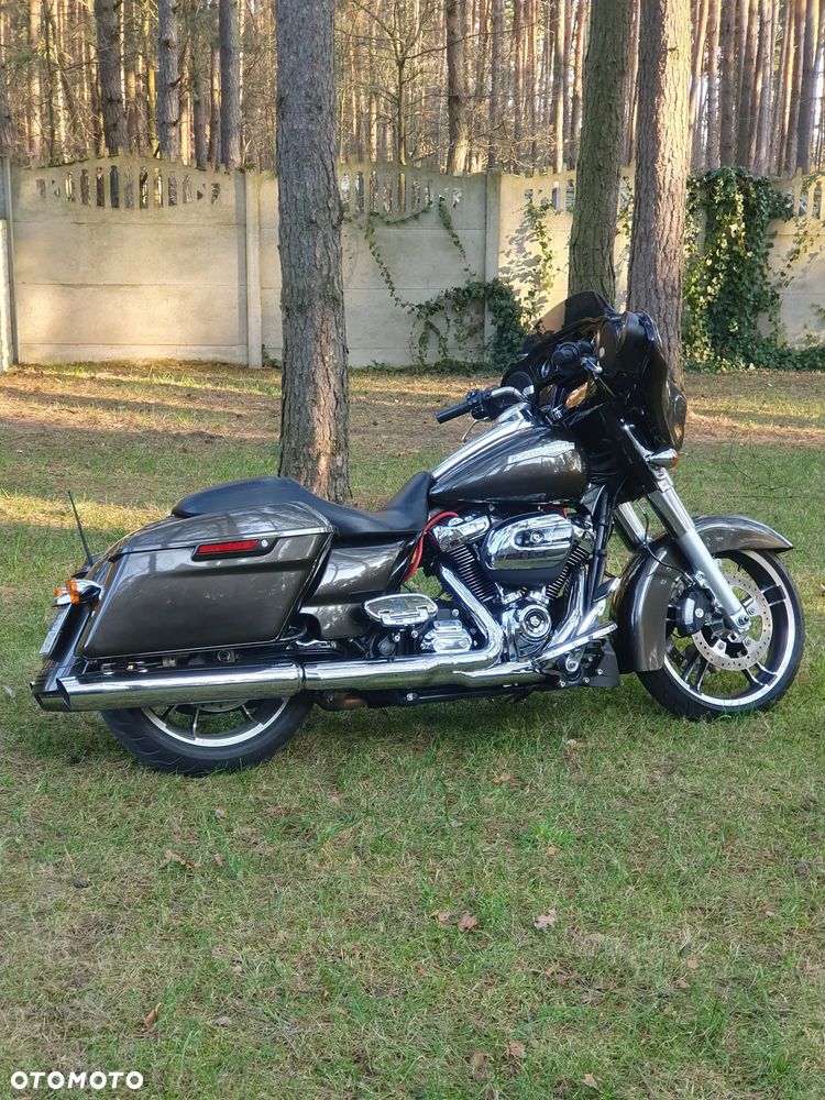 Harley-Davidson Touring Street Glide - 3