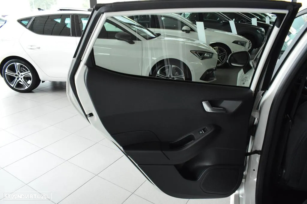 Ford Fiesta 1.0 EcoBoost ST-Line - 27