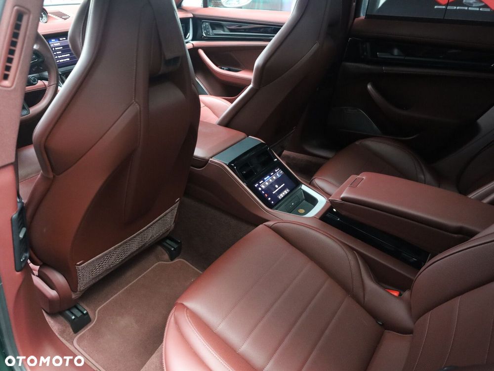 Porsche Panamera - 19
