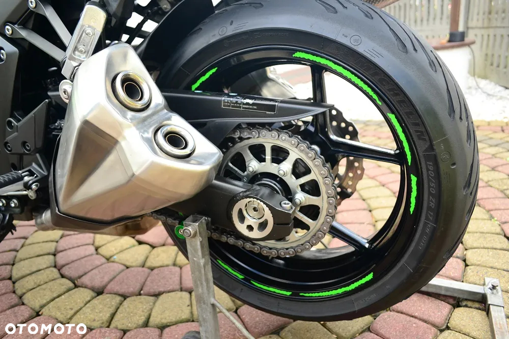 Kawasaki Ninja 1000 SX - 36
