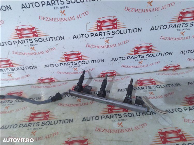 rampa injectoare 0.9 b dacia logan an fabr. 2018 - 1