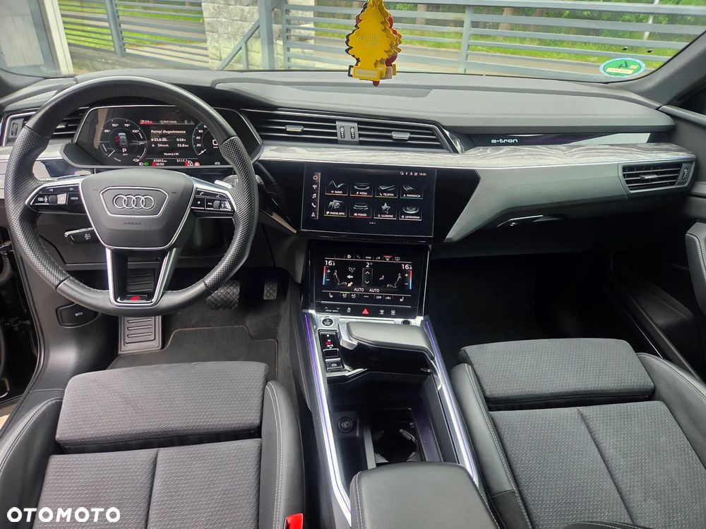 Audi e-tron 55 Quattro S Line - 14