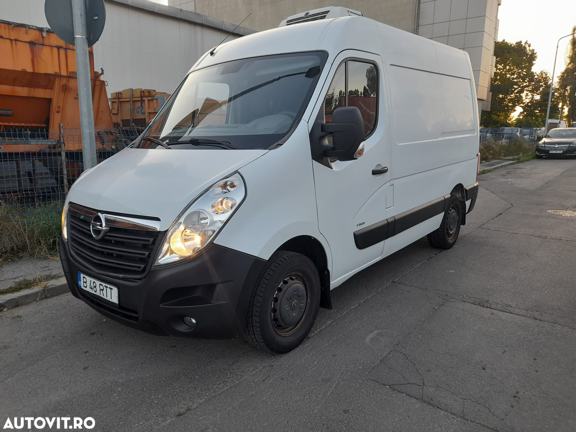 Opel Movano - 9