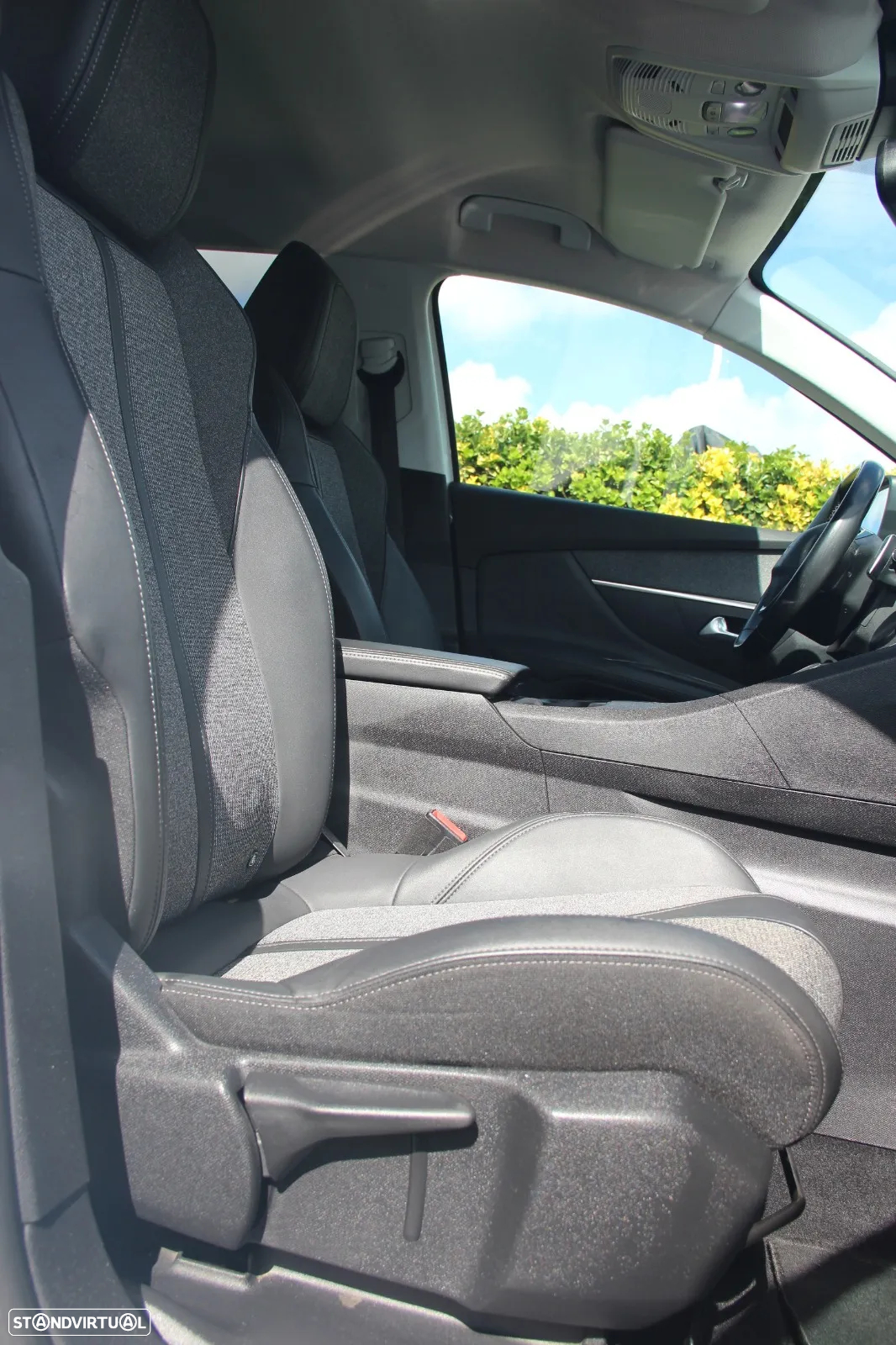 Peugeot 3008 1.2 PureTech Allure Pack EAT8 - 7