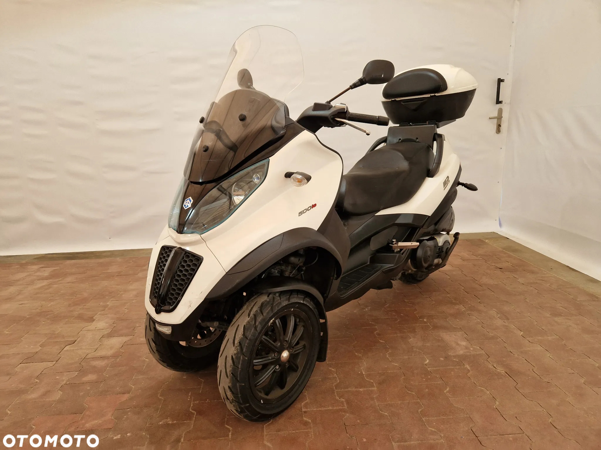 Piaggio MP-3 - 9