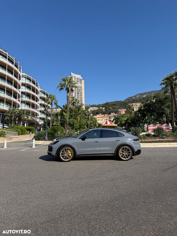 Porsche Cayenne Coupe - 3