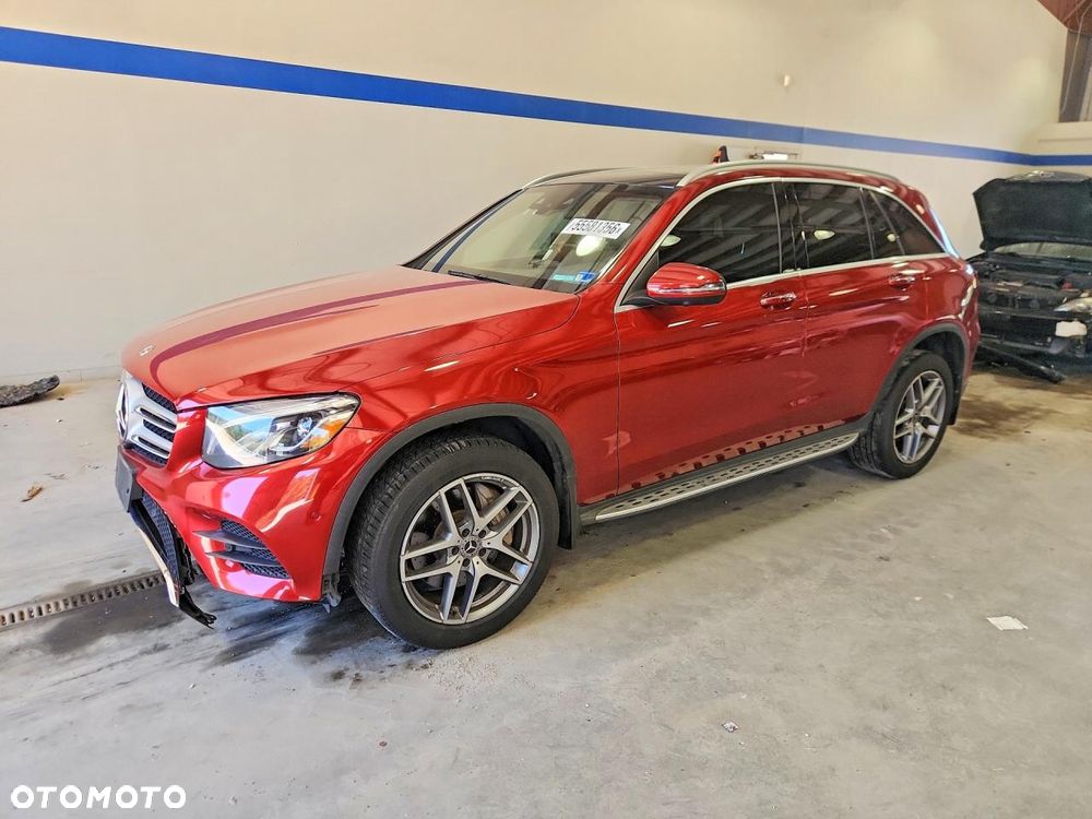 Mercedes-Benz GLC - 1