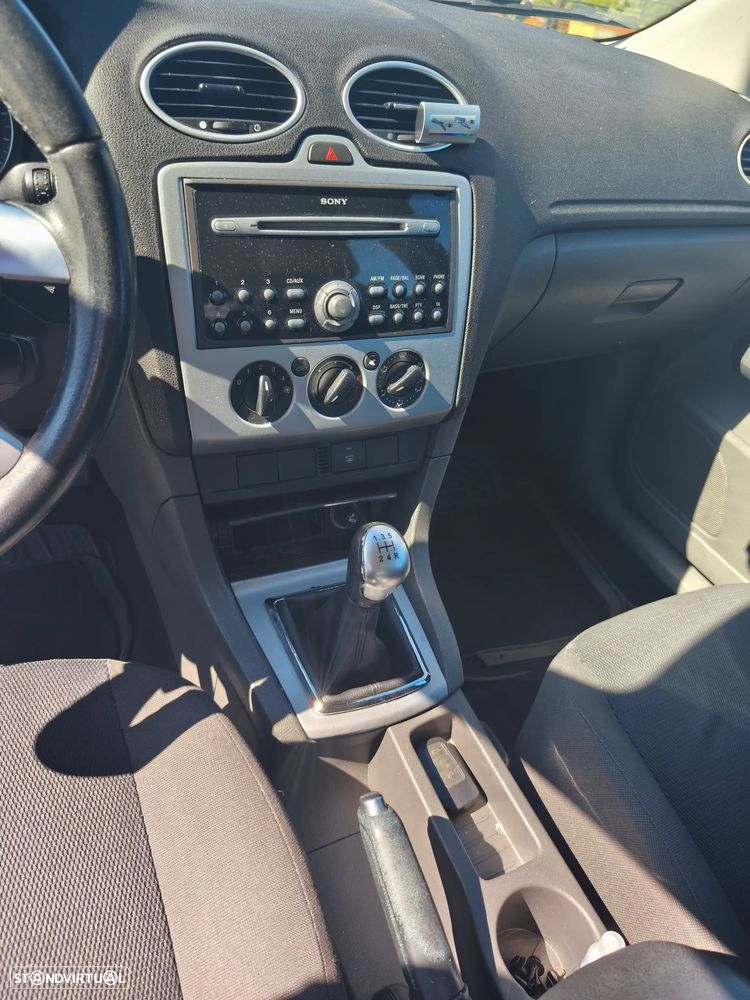Ford Focus SW 1.6 TDCi Connec. - 8