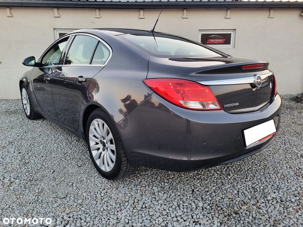 Opel Insignia 1.8 Executive - 4
