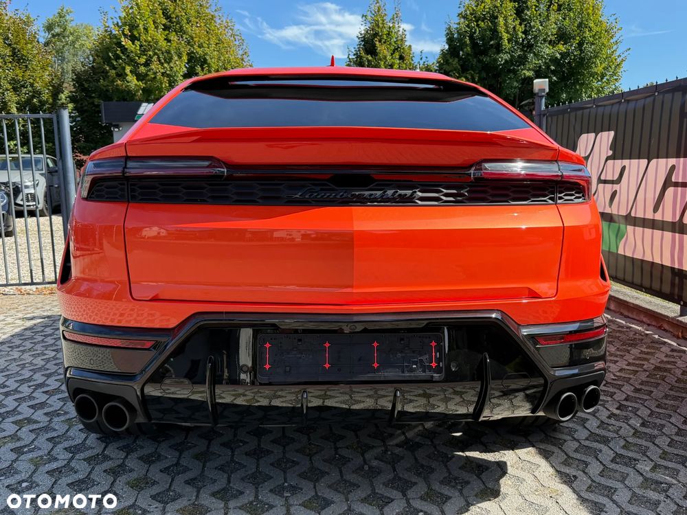 Lamborghini Urus - 8
