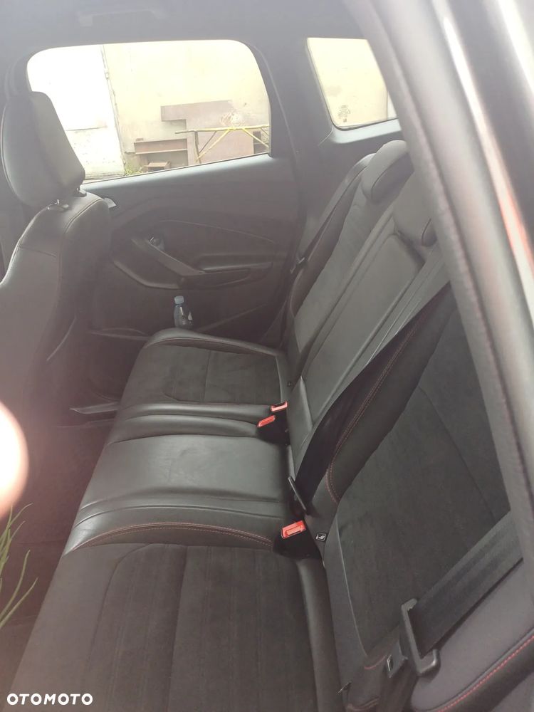 Ford Kuga - 3