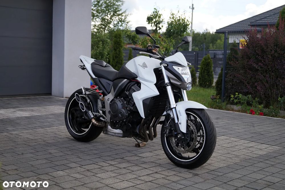 Honda CB - 1
