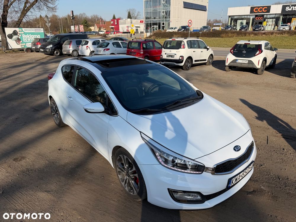 Kia ProCeed - 7