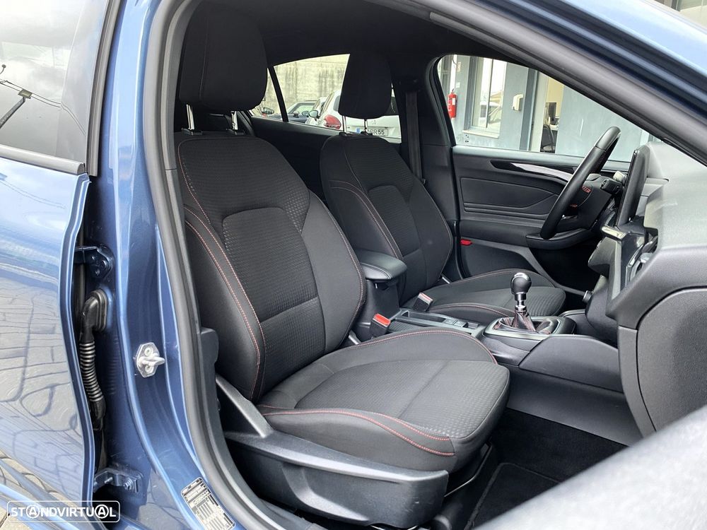 Ford Focus 1.0 EcoBoost MHEV ST-Line - 5