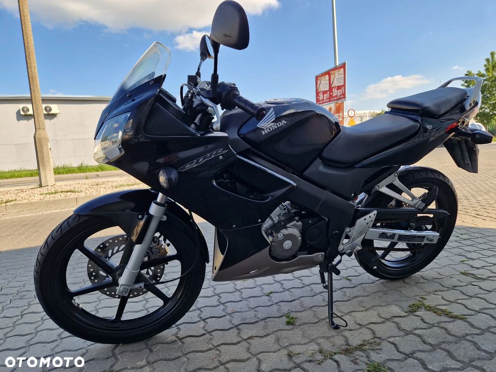 Honda CBR - 17