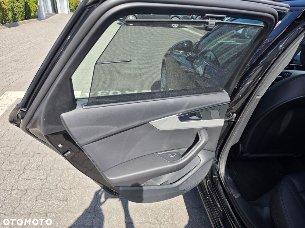 Audi A4 Avant - 11
